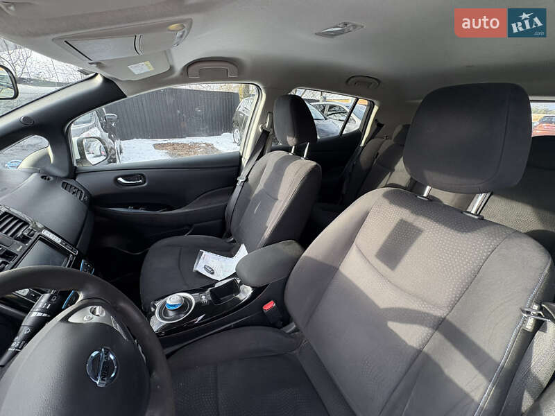 Хэтчбек Nissan Leaf 2016 в Луцке