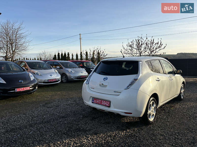 Хэтчбек Nissan Leaf 2013 в Луцке