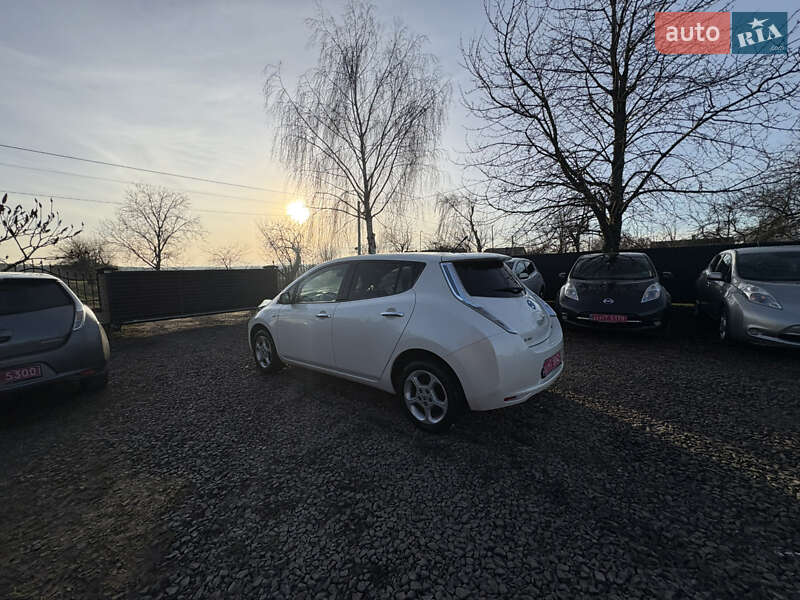 Хэтчбек Nissan Leaf 2013 в Луцке