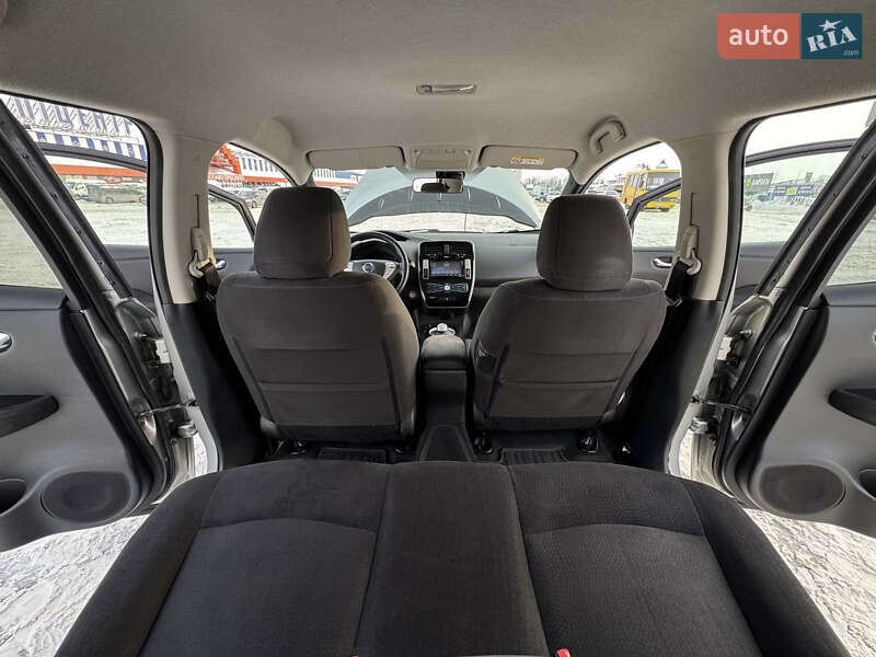 Хэтчбек Nissan Leaf 2016 в Львове