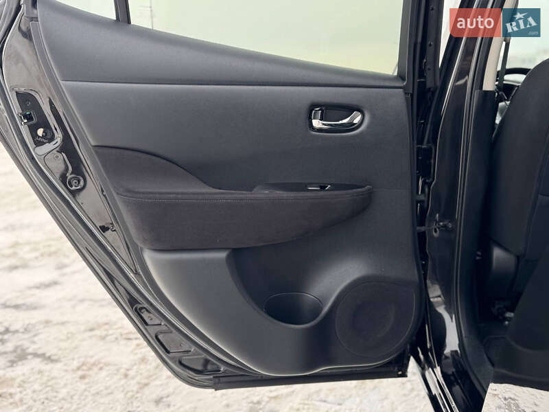 Хэтчбек Nissan Leaf 2016 в Львове фото 31 Хэтчбек Nissan Leaf 2016 в Львове