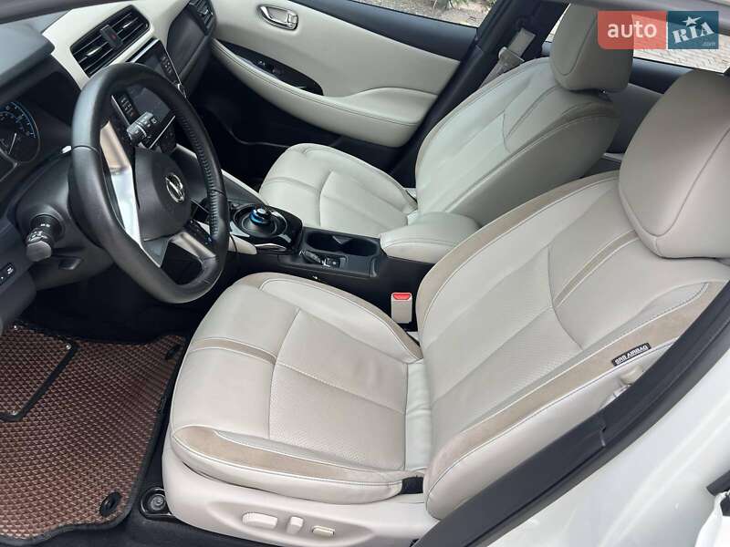 Хэтчбек Nissan Leaf 2020 в Одессе