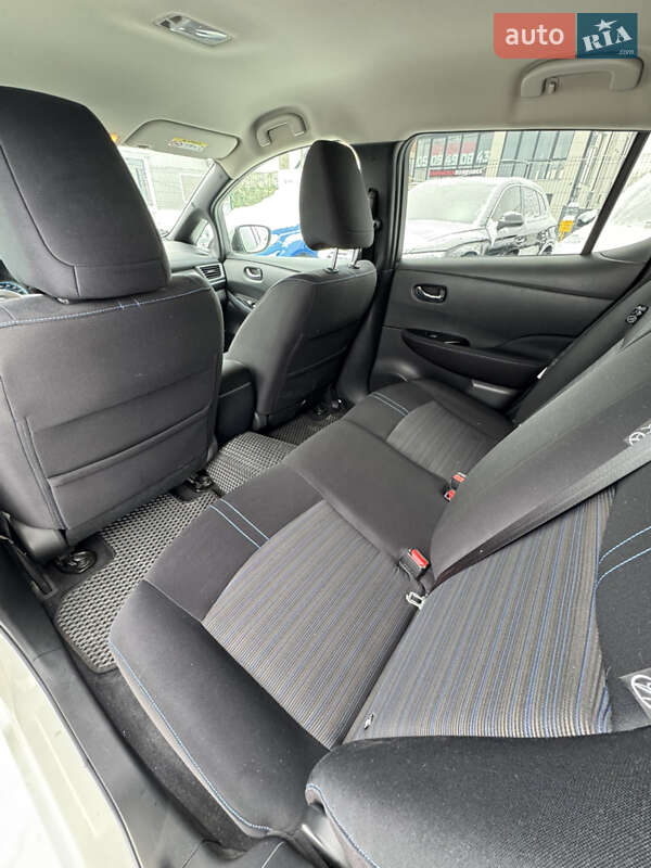Хэтчбек Nissan Leaf 2018 в Ивано-Франковске