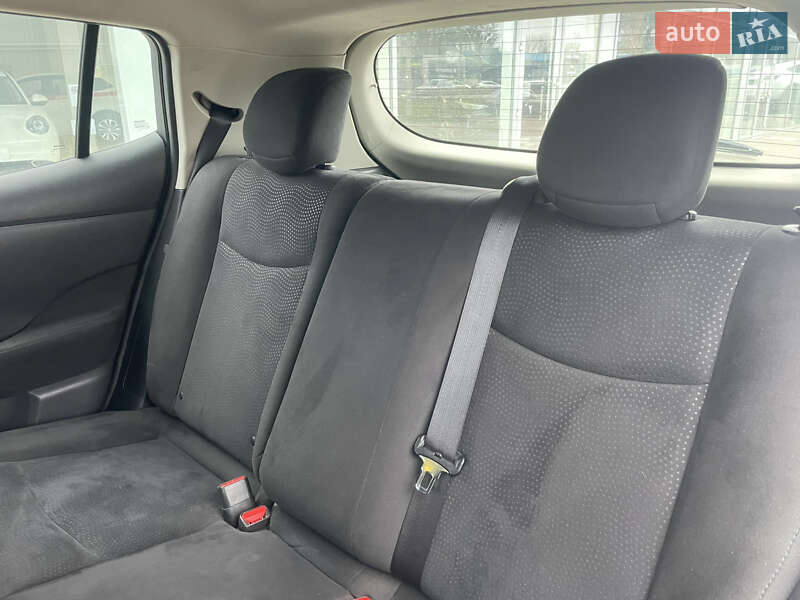 Хэтчбек Nissan Leaf 2013 в Полтаве