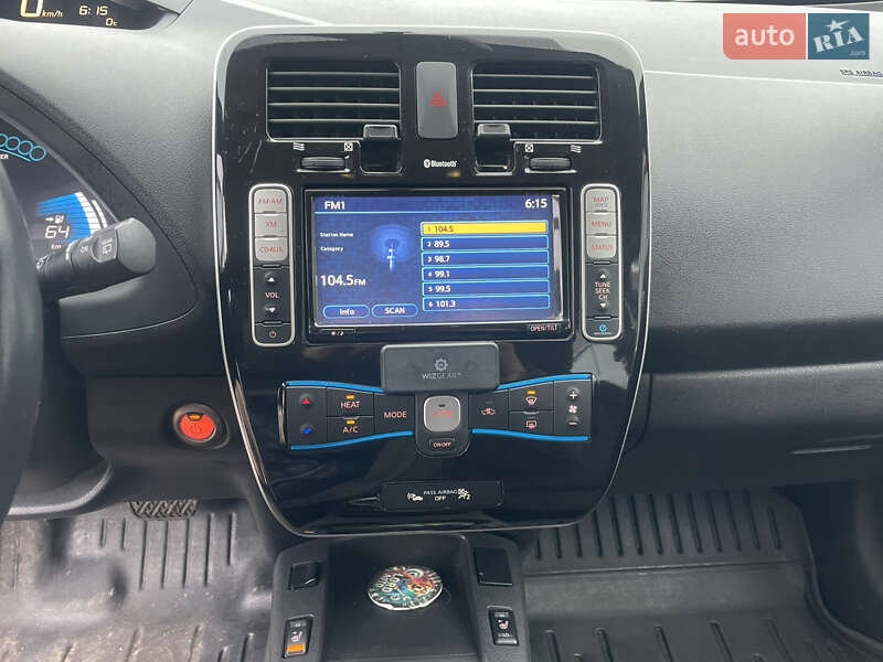 Хэтчбек Nissan Leaf 2013 в Полтаве