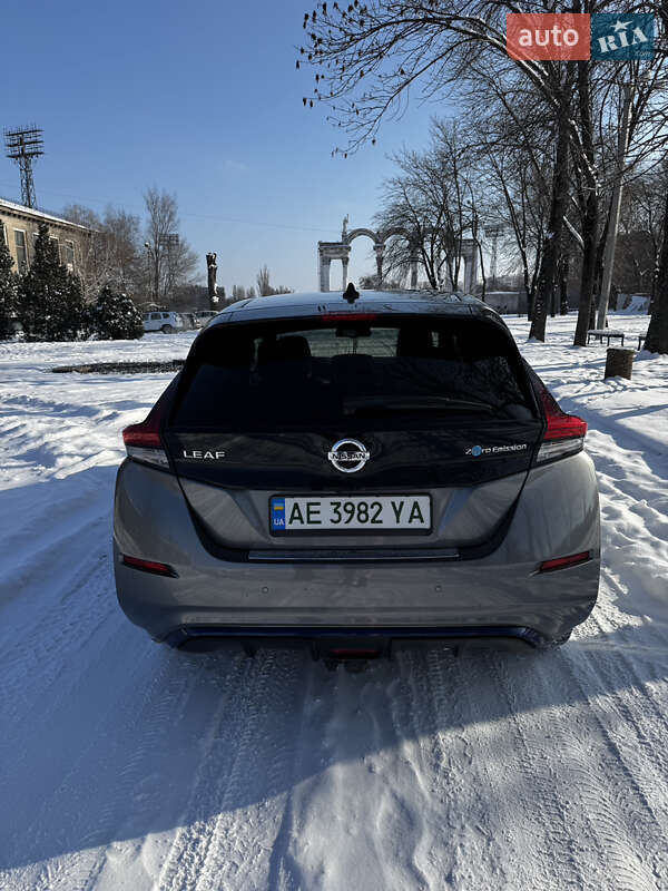 Хетчбек Nissan Leaf 2019 в Кам'янському