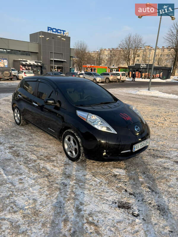 Хэтчбек Nissan Leaf 2011 в Харькове