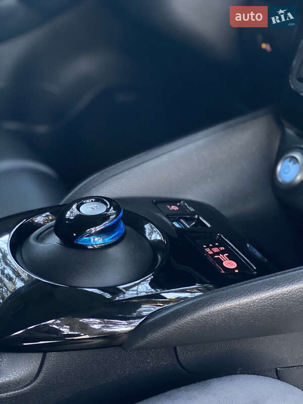 Хэтчбек Nissan Leaf 2018 в Бурштыне