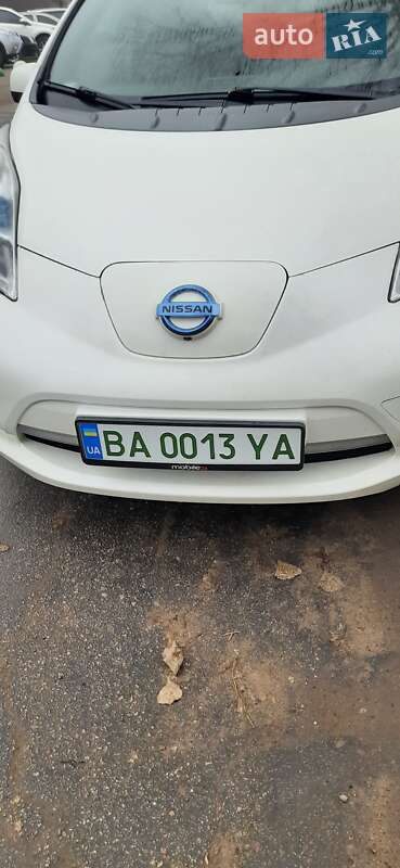 Хэтчбек Nissan Leaf 2015 в Кропивницком фото 2 Хэтчбек Nissan Leaf 2015 в Кропивницком