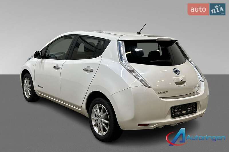 Хэтчбек Nissan Leaf 2016 в Ровно