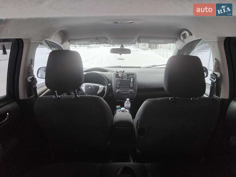 Хэтчбек Nissan Leaf 2013 в Ивано-Франковске