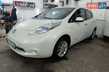 Хэтчбек Nissan Leaf 2016 в Ровно