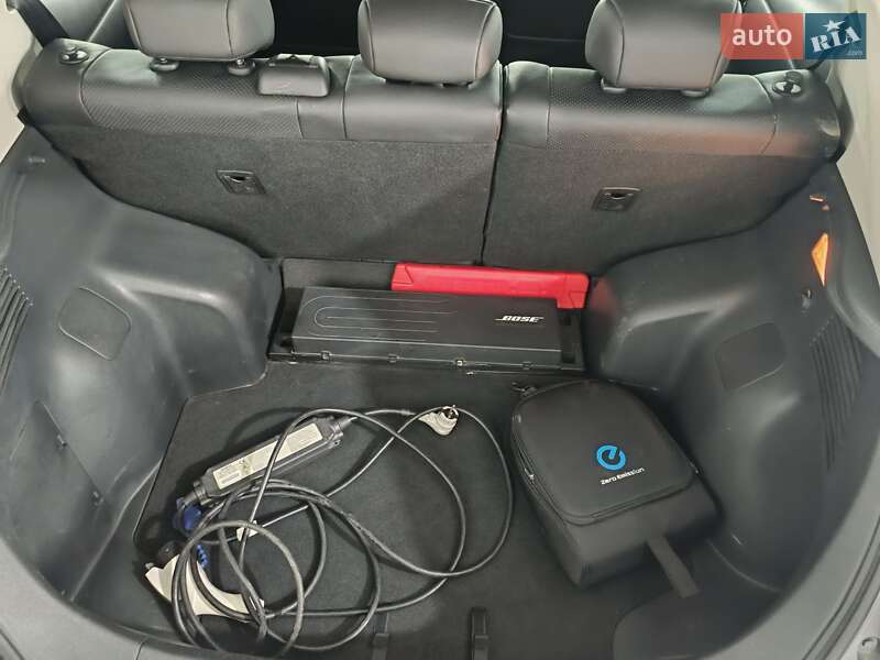 Хэтчбек Nissan Leaf 2016 в Ровно