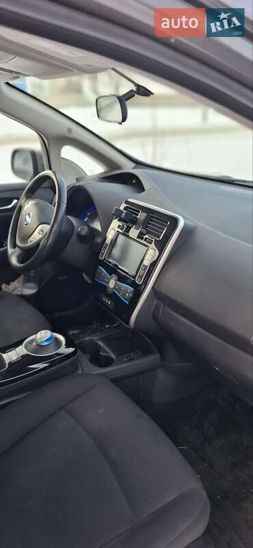 Хетчбек Nissan Leaf 2016 в Запоріжжі фото 15 Хетчбек Nissan Leaf 2016 в Запоріжжі