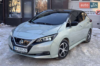 Хетчбек Nissan Leaf 2018 в Рівному