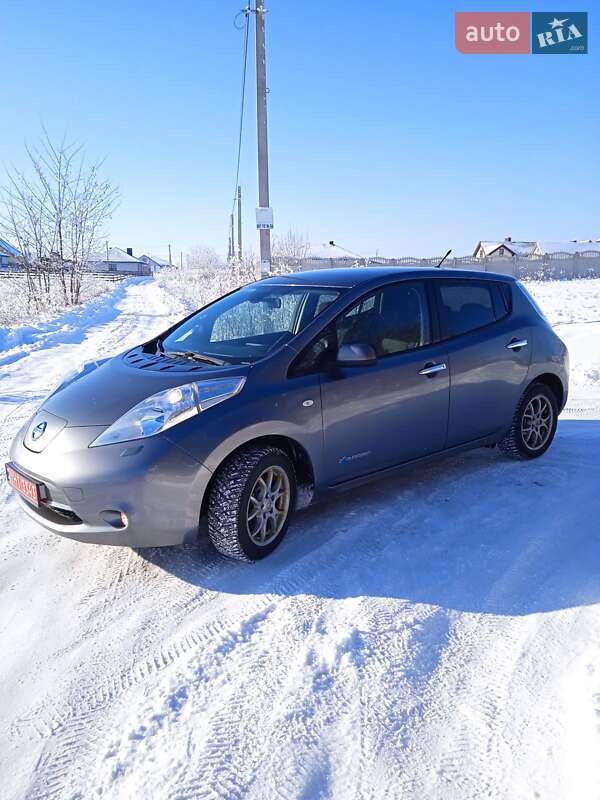 Хэтчбек Nissan Leaf 2014 в Ровно фото 5 Хэтчбек Nissan Leaf 2014 в Ровно