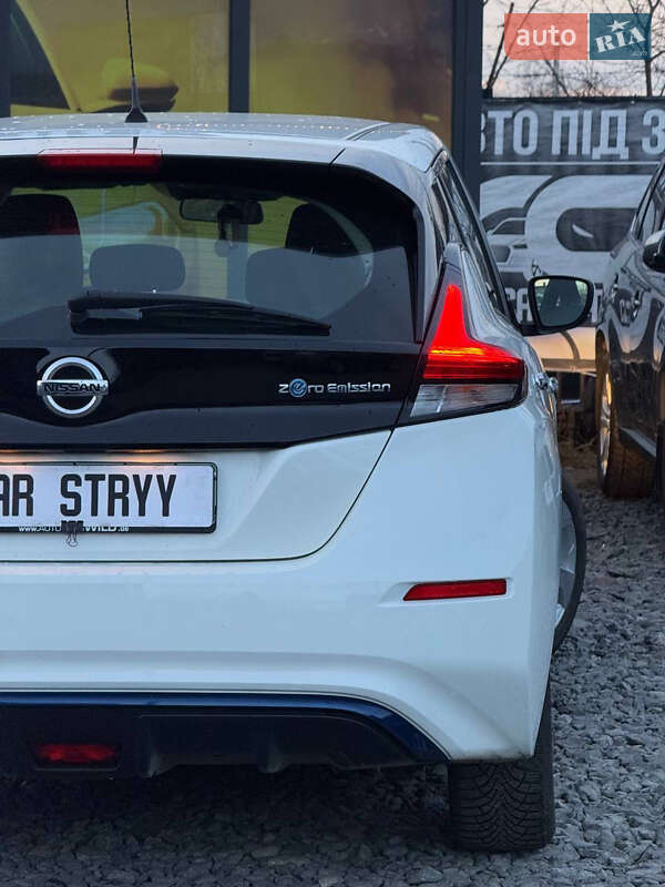 Хэтчбек Nissan Leaf 2021 в Стрые