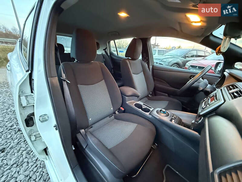 Хэтчбек Nissan Leaf 2021 в Стрые