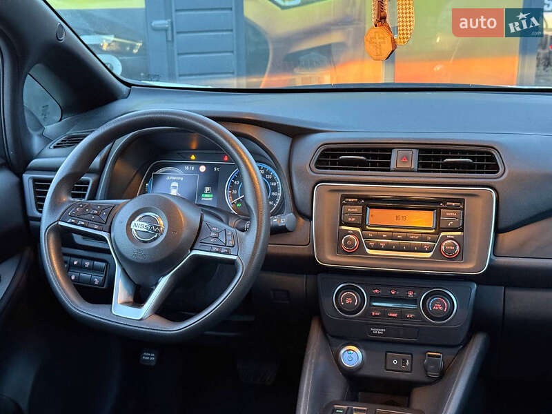 Хэтчбек Nissan Leaf 2021 в Стрые