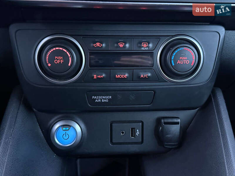 Хэтчбек Nissan Leaf 2021 в Стрые