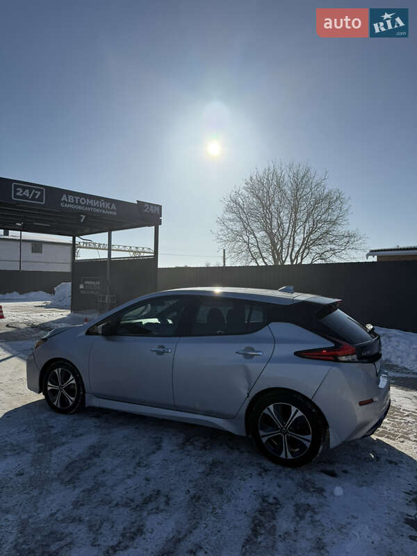 Хэтчбек Nissan Leaf 2020 в Луцке