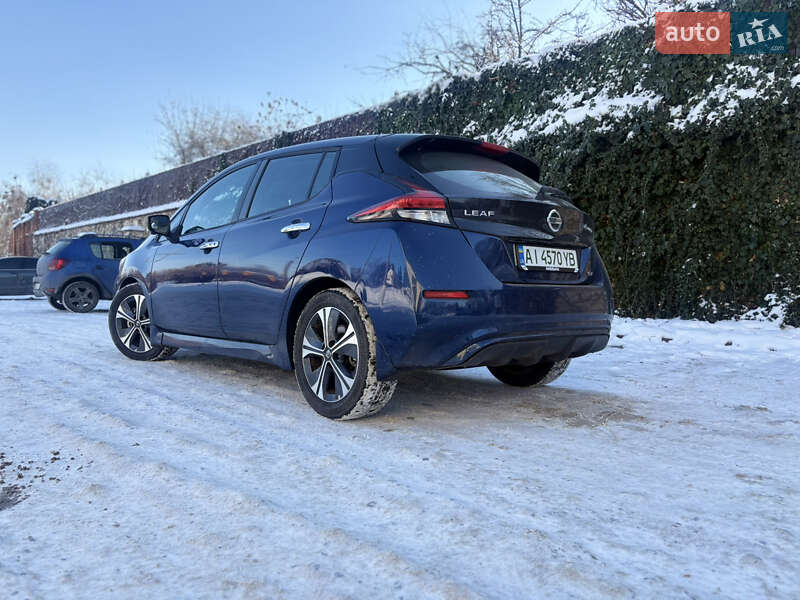Хетчбек Nissan Leaf 2020 в Києві