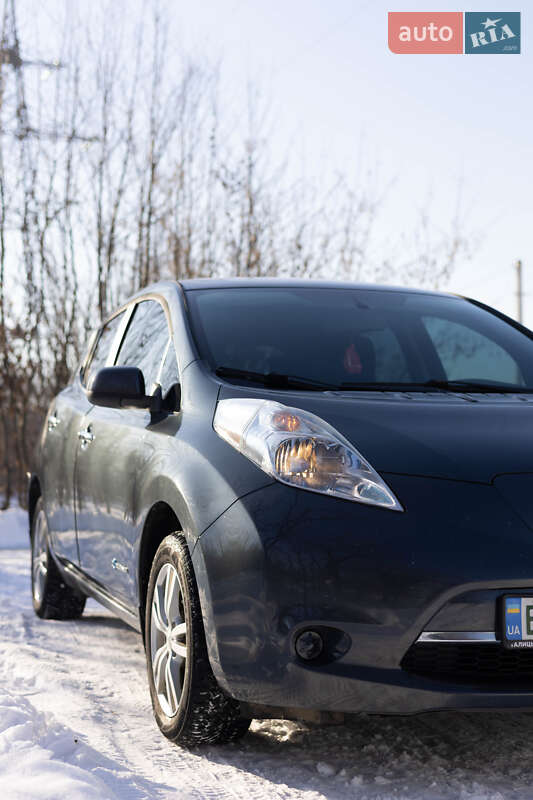 Хэтчбек Nissan Leaf 2013 в Ивано-Франковске фото 3 Хэтчбек Nissan Leaf 2013 в Ивано-Франковске