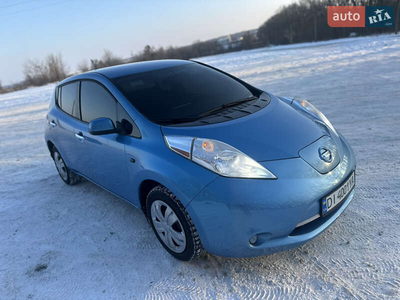 Хэтчбек Nissan Leaf 2014 в Умани