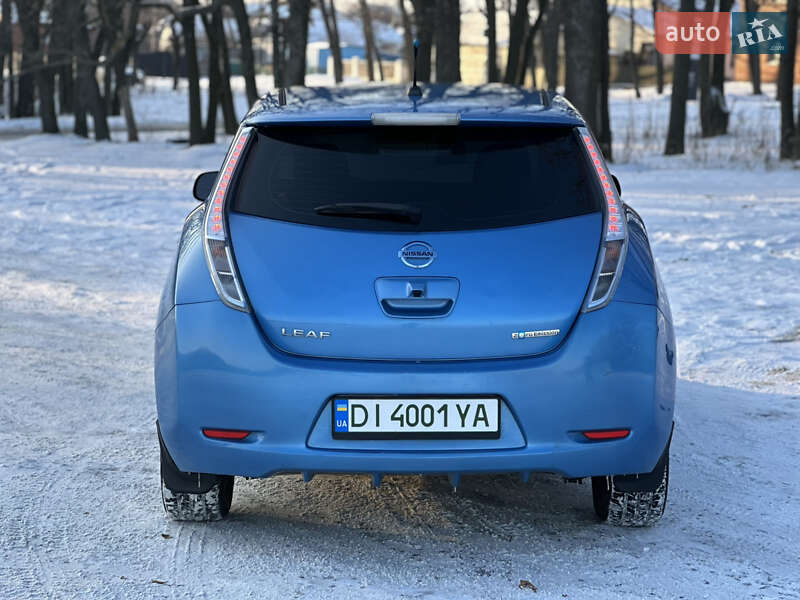Хэтчбек Nissan Leaf 2014 в Умани