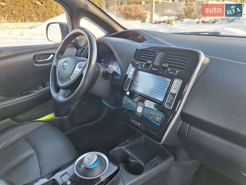 Хетчбек Nissan Leaf 2013 в Городку