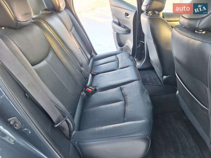 Хетчбек Nissan Leaf 2013 в Городку