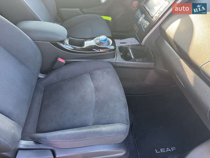 Хэтчбек Nissan Leaf 2014 в Житомире