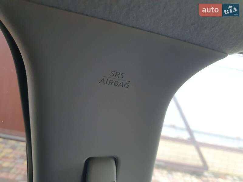 Хэтчбек Nissan Leaf 2013 в Горе фото 94 Хэтчбек Nissan Leaf 2013 в Горе