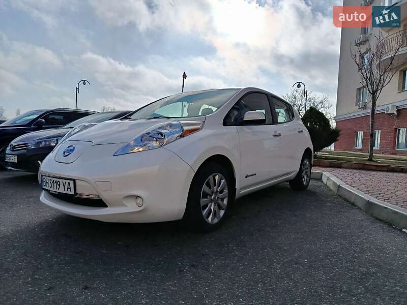 Хэтчбек Nissan Leaf 2015 в Николаеве фото 3 Хэтчбек Nissan Leaf 2015 в Николаеве