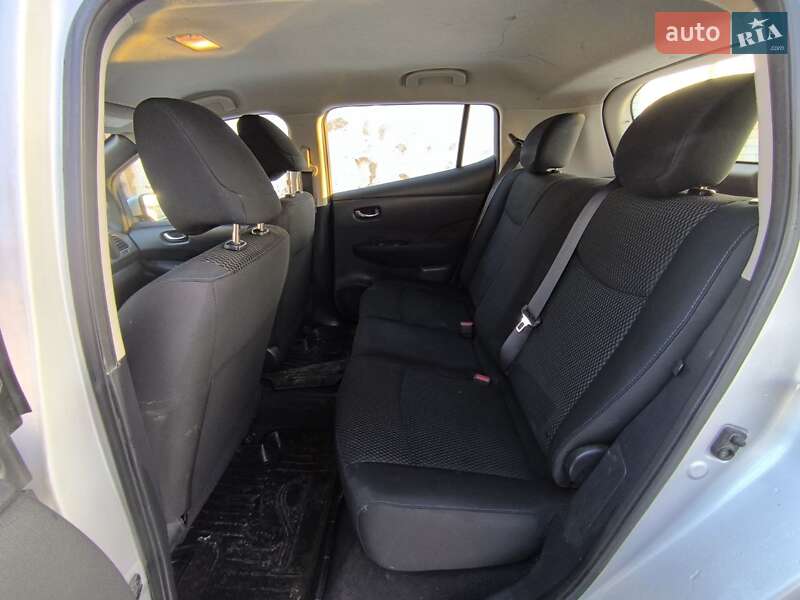 Хэтчбек Nissan Leaf 2013 в Завалье фото 8 Хэтчбек Nissan Leaf 2013 в Завалье