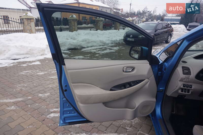 Хэтчбек Nissan Leaf 2011 в Самборе фото 27 Хэтчбек Nissan Leaf 2011 в Самборе
