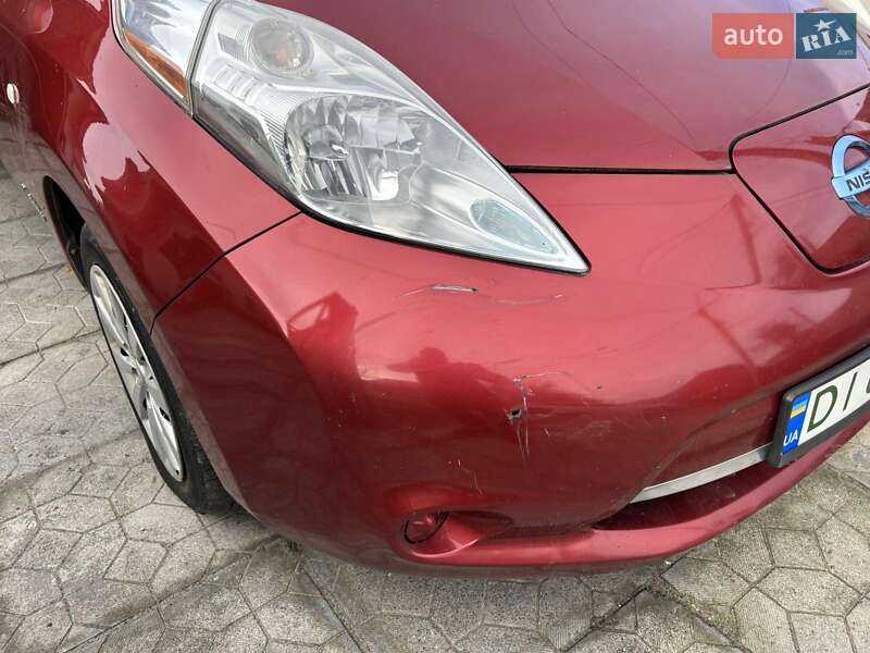 Хетчбек Nissan Leaf 2015 в Києві фото 6 Хетчбек Nissan Leaf 2015 в Києві