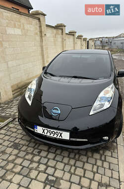 Хэтчбек Nissan Leaf 2013 в Одессе