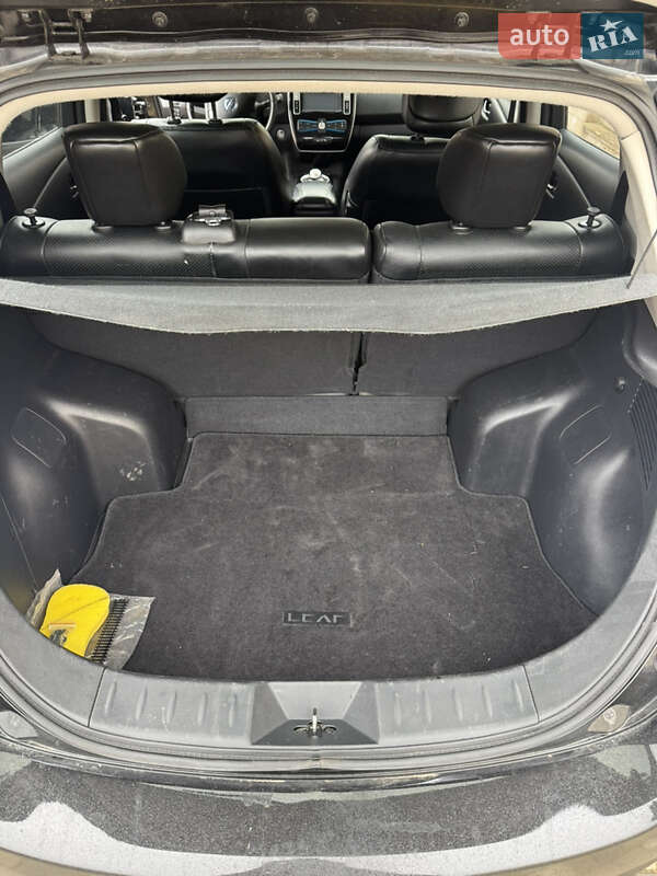 Хэтчбек Nissan Leaf 2013 в Одессе фото 12 Хэтчбек Nissan Leaf 2013 в Одессе