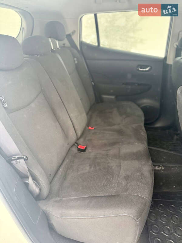 Хэтчбек Nissan Leaf 2015 в Луцке фото 10 Хэтчбек Nissan Leaf 2015 в Луцке