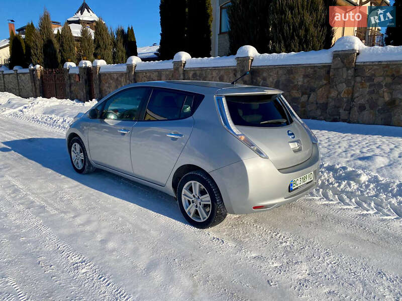 Хэтчбек Nissan Leaf 2012 в Львове