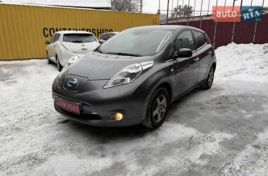 Хэтчбек Nissan Leaf 2014 в Умани