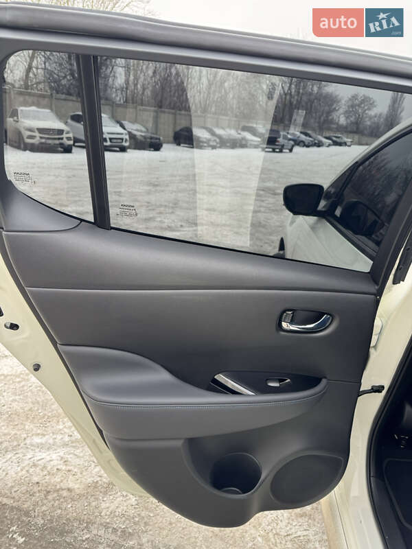 Хэтчбек Nissan Leaf 2019 в Одессе