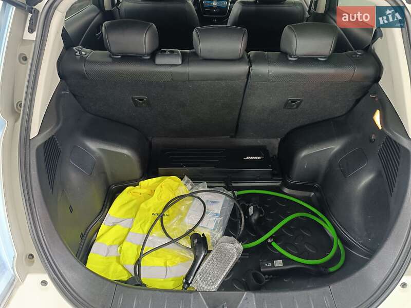 Хэтчбек Nissan Leaf 2014 в Ровно
