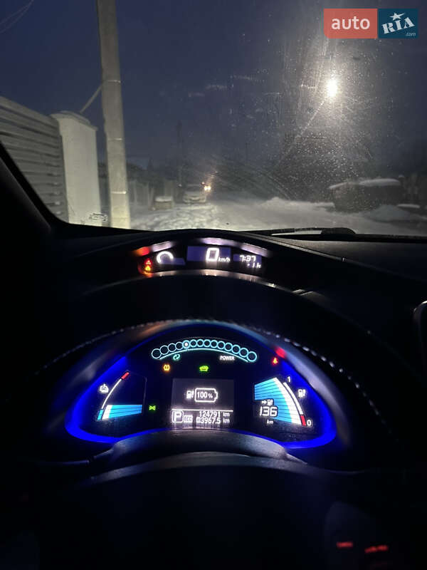 Хэтчбек Nissan Leaf 2014 в Ужгороде