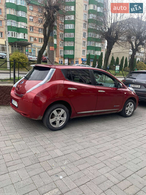 Хэтчбек Nissan Leaf 2014 в Черновцах