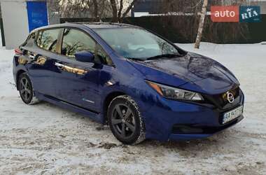 Хетчбек Nissan Leaf 2018 в Білогородці