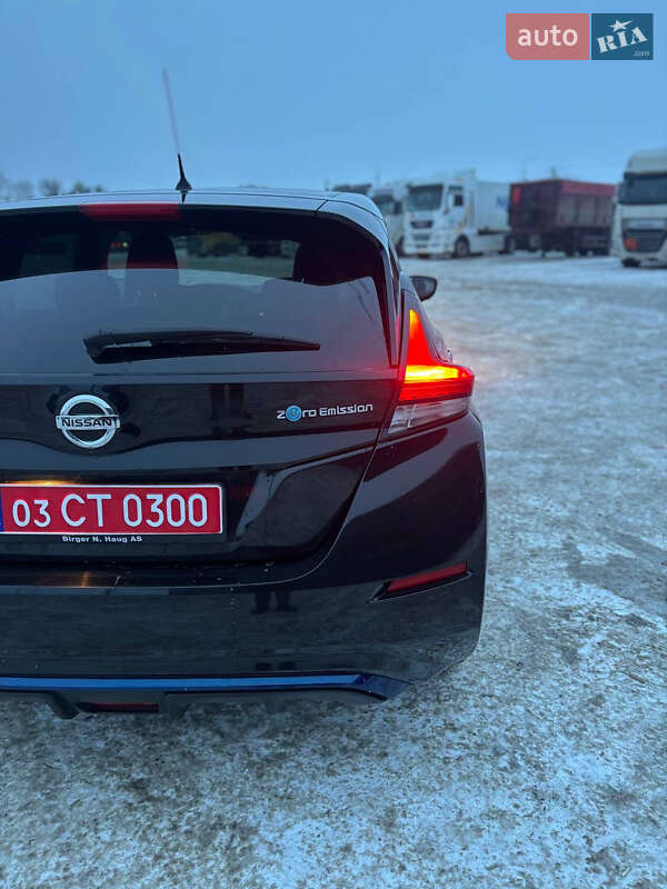 Хэтчбек Nissan Leaf 2018 в Владимире
