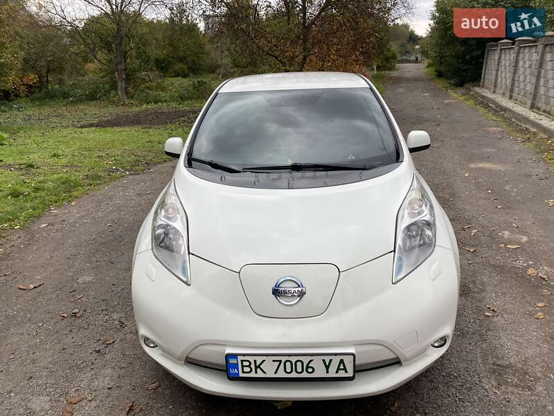Хетчбек Nissan Leaf 2016 в Рівному фото 2 Хетчбек Nissan Leaf 2016 в Рівному