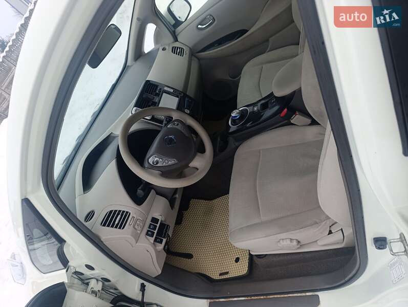 Хетчбек Nissan Leaf 2012 в Костопілі